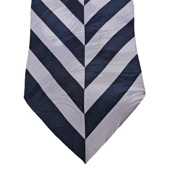 GIORGIO BRUTINI Mens Neck Tie SILK Navy Purple Chevron Striped Asymmetrical - Picture 1 of 10
